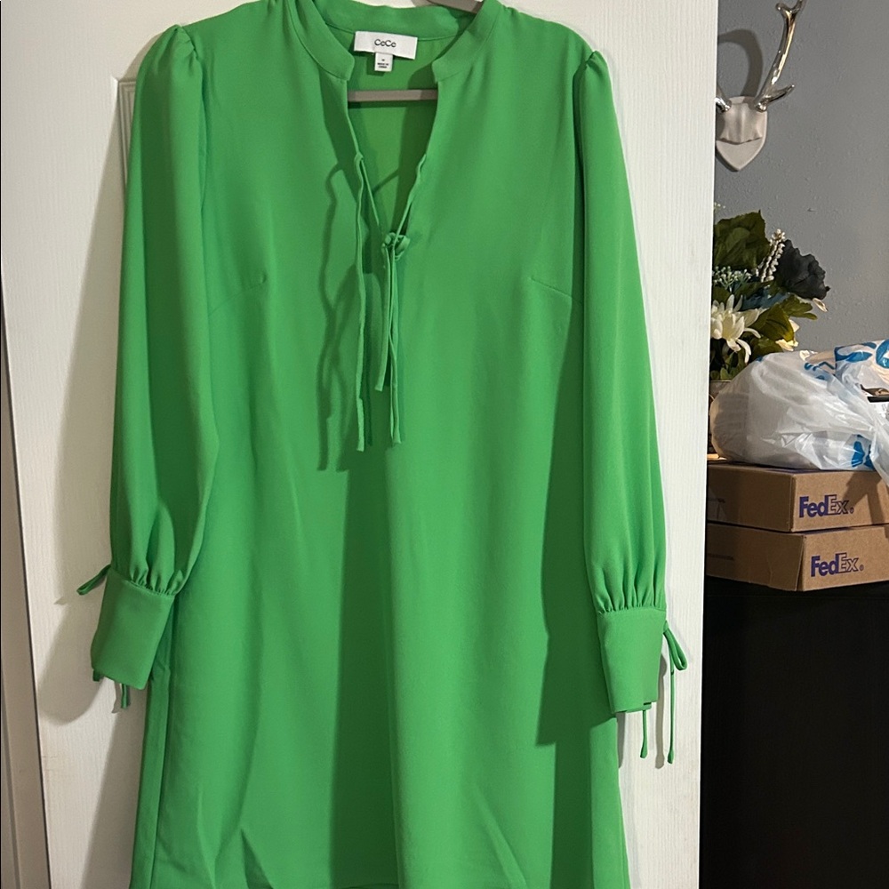 CeCe Vibrant Green Long Sleeve Dress